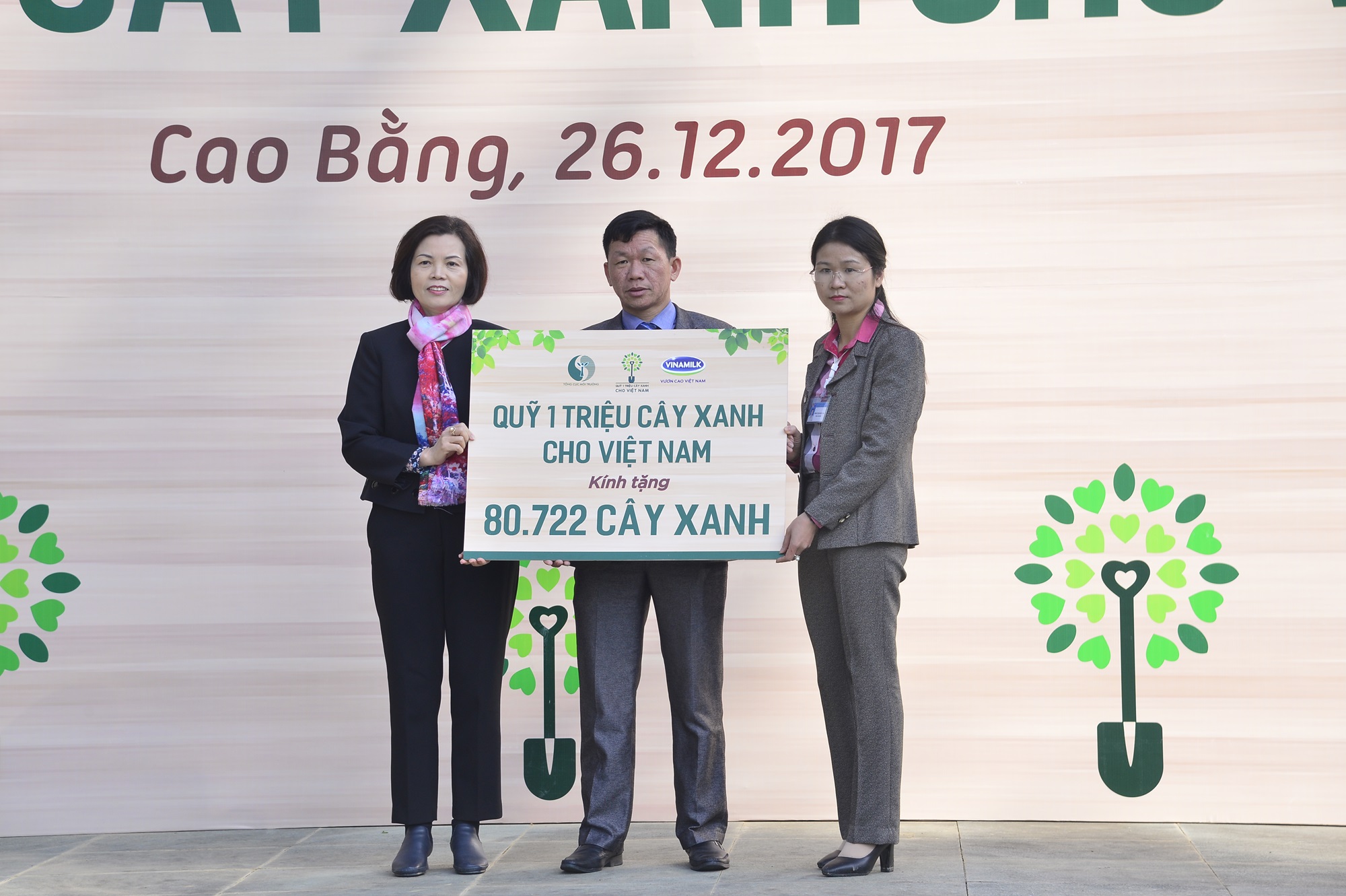 Quỹ 1 triệu cây xanh của Vinamilk ngược đến Cao Bằng