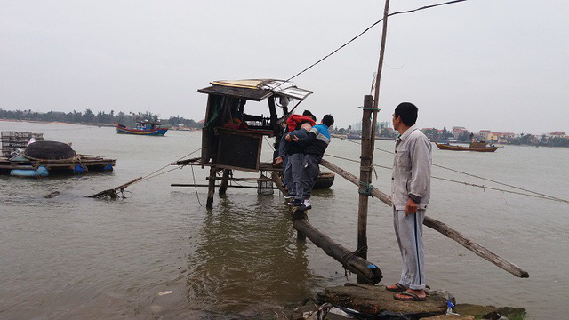 Quảng Bình: Bắt cá trên sông, người đàn ông bị dây cu-roa siết tử vong