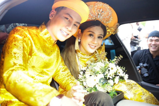 Trải qua 3 lần đám cưới hụt, cuối cùng Lâm Chí Khanh cũng hạnh phúc mặc áo cô dâu