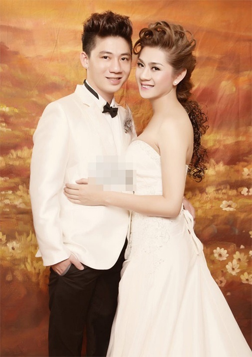Trải qua 3 lần đám cưới hụt, cuối cùng Lâm Chí Khanh cũng hạnh phúc mặc áo cô dâu