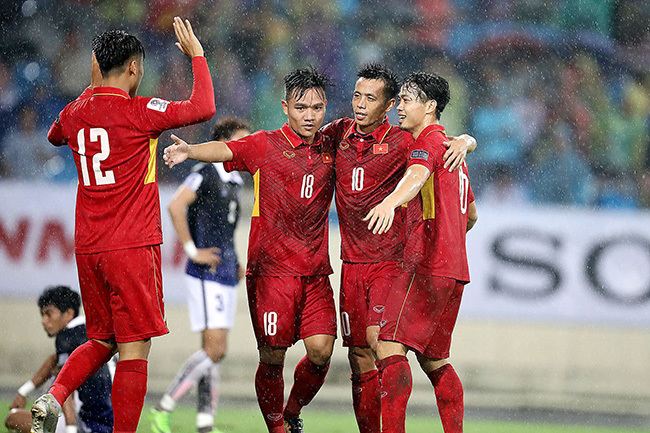Bóng đá Việt Nam có sự tiến bộ đáng ghi nhận