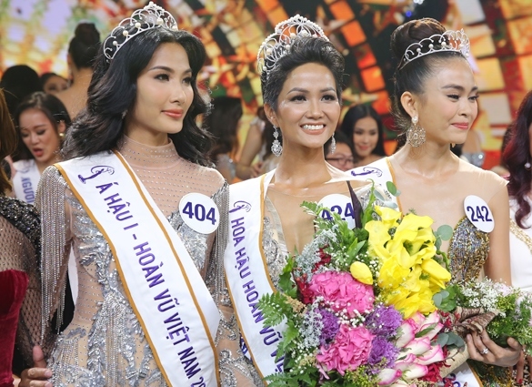 Hoàng Thùy trượt ngôi Hoa hậu – Những tiếc nuối không nhỏ cho Hoa hậu Hoàn vũ Việt Nam 