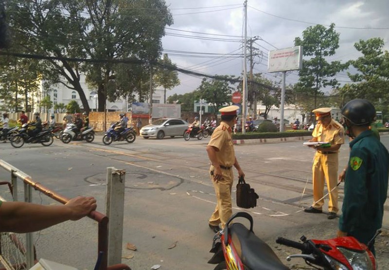 Cố vượt rào chắn người đàn ông bị tàu hỏa tông tử vong