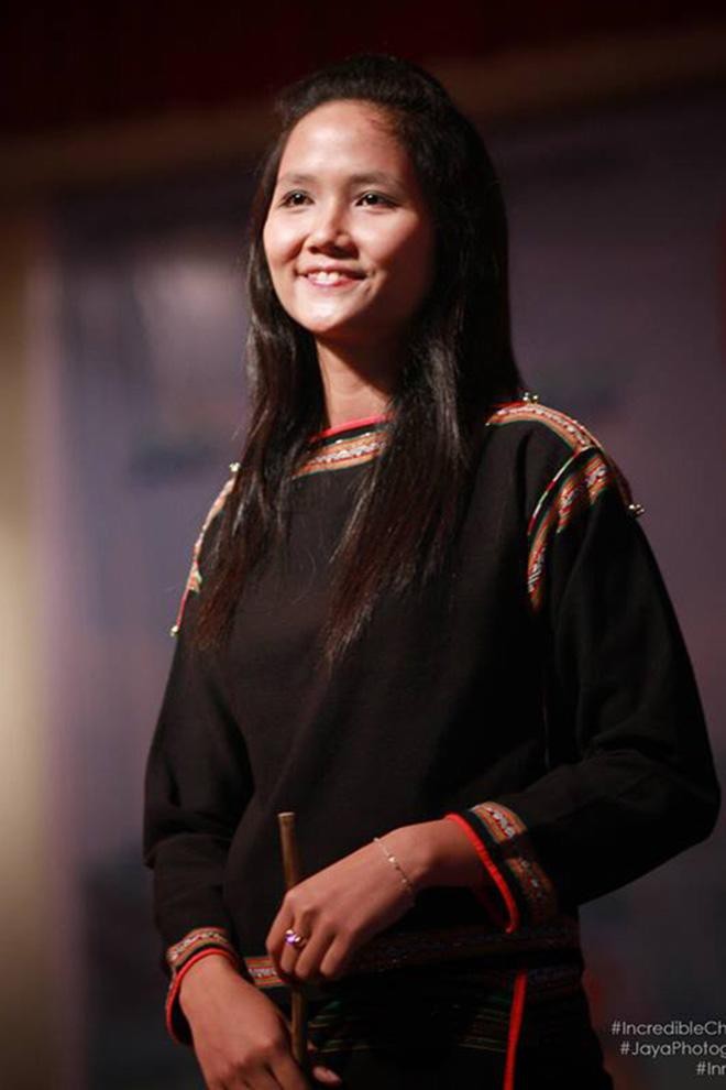 Tuổi 19 khác lạ của Hoa hậu Hoàn vũ Việt Nam H'Hen Niê