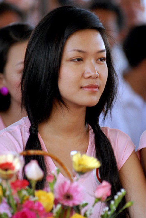 Bất ngờ với gương mặt mộc các Hoa hậu Việt Nam 10