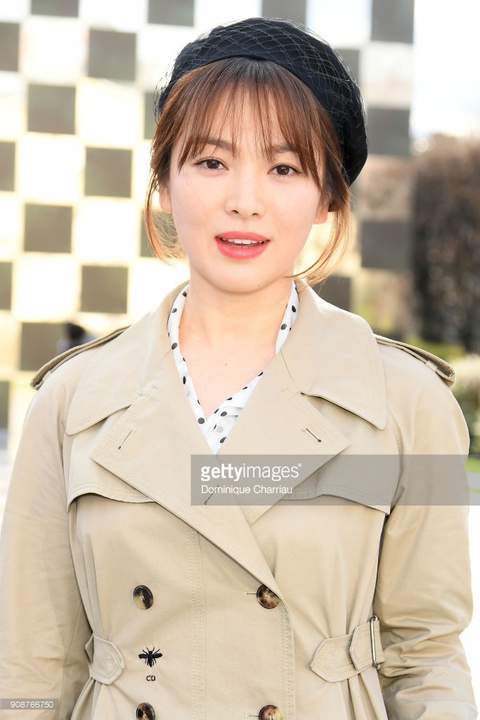 Song Hye Kyo khoe sắc rạng ngời tại Tuần lễ Thời trang Paris 3