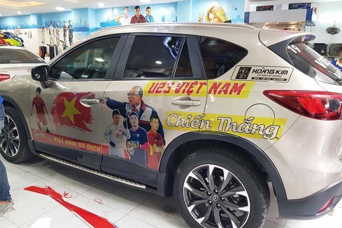 Dàn xe ô tô trang trí ủng hộ U23 Việt Nam vô địch 7