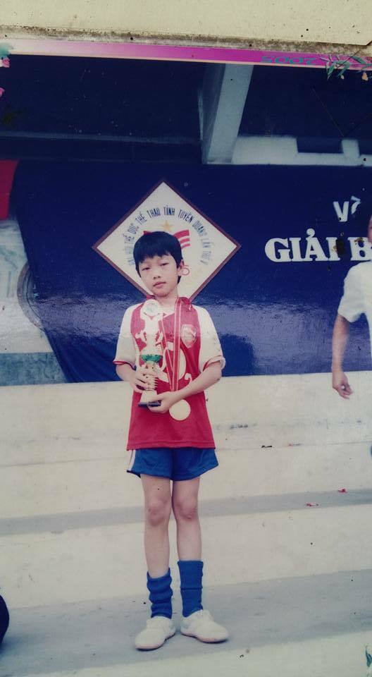 Lộ hình ảnh thời thơ ấu cực đáng yêu của đội trưởng U23 Việt Nam 5