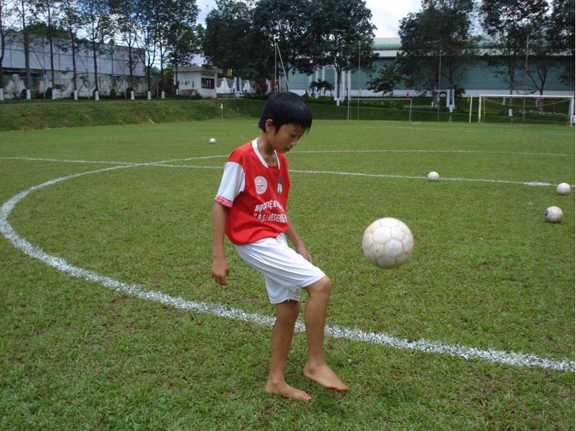 Lộ hình ảnh thời thơ ấu cực đáng yêu của đội trưởng U23 Việt Nam 11