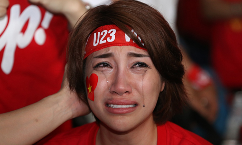 Những giọt nước mắt rơi nhưng đầy tự hào về U23 Việt Nam