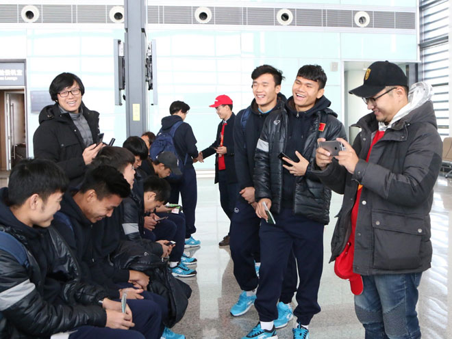 U23 Việt Nam có mặt tại sân bay Thường Châu - Trung Quốc