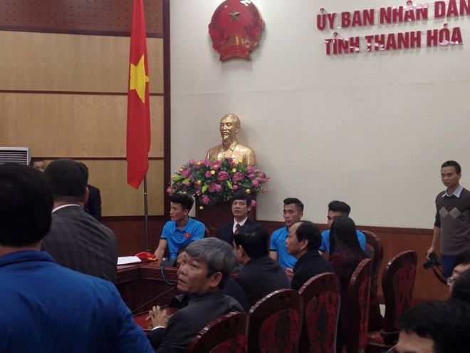 Thanh Hóa: Hàng nghìn người dân chào đón người hùng U23 Việt Nam