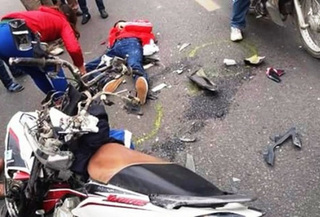 Ninh Bình: Va chạm với xe khách, hai du khách nước ngoài tử vong