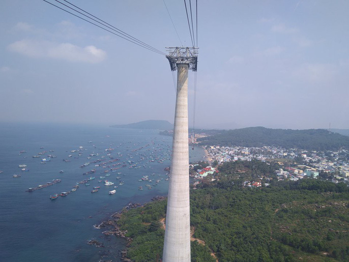 Ngắm cáp treo dài nhất thế giới tại Phú Quốc ngày khánh thành4