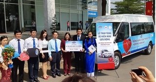 Vinamilk tặng xe hiến máu 1 tỷ đồng cho Trung tâm hiến máu nhân đạo TP.HCM