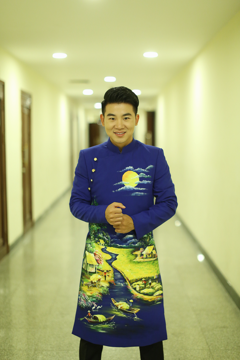 Ca sĩ Việt Tú tiết lộ điều thích thú nhất được làm trong ngày Tết 