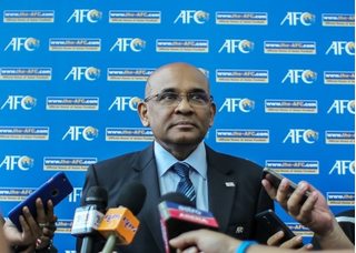 Tổng thư ký AFC hết lời ngợi khen bóng đá Việt Nam