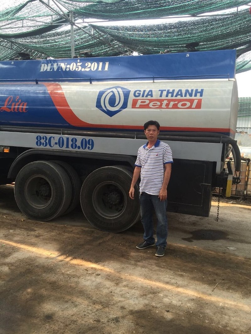 Triệt phá đường dây rút ruột xăng dầu số lượng cực lớn ở Sài Gòn 