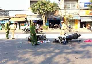 Đà Nẵng: Cô giáo gặp nạn ngay trước nhà, người thân không nhận ra