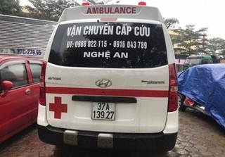 Nghệ An: Lái xe cứu thương bỏ mặc nạn nhân sau khi gây tai nạn