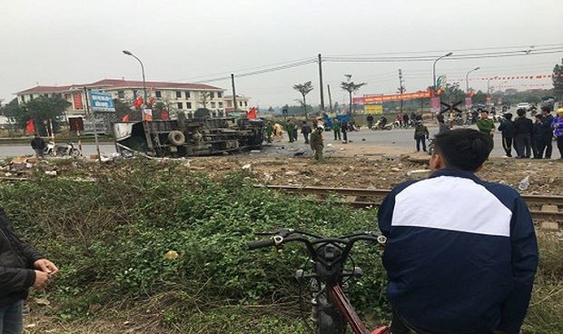Hưng Yên: Xe tải va chạm với tàu hỏa, một người thiệt mạng