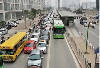 Hà Nội đề xuất cho các phương tiện đi vào làn buýt nhanh BRT