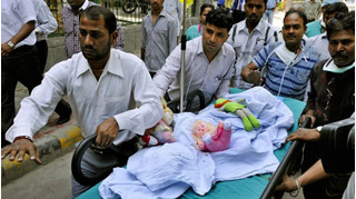 Vụ án khủng khiếp: Bé gái 5 tuổi bị nhét chai lọ và nến vào “vùng kín”