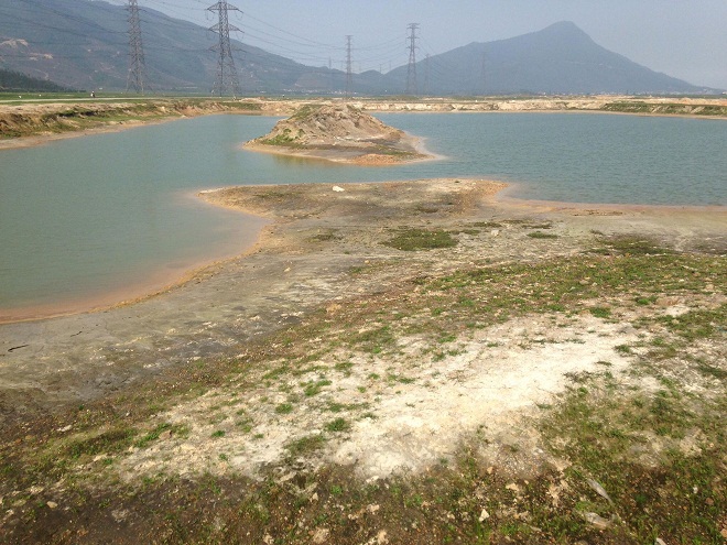 Hà Tĩnh: Người dân nơm nớp lo sợ bên cạnh dự án 800 tỉ đồng bỏ hoang