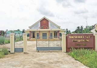 Vụ 'Cô giáo quỳ': Dừng công nhận nông thôn mới cho xã Nhựt Chánh