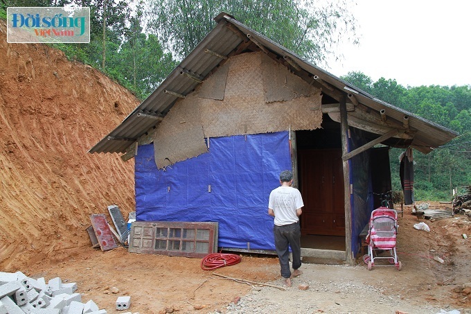 Con gái tâm thần chửa hoang, lão nông mù gắng gượng chăm sóc con và cháu lúc tuổi xế chiều 2