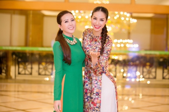 Hoa hậu Thu Hoài thừa nhận mâu thuẫn với Phạm Hương