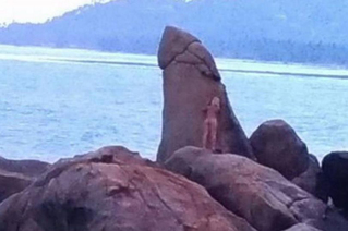 Nữ du khách gây phẫn nộ khi khỏa thân ôm tảng đá 'của quý' linh thiêng ở Thái Lan