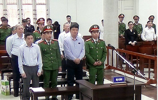 Ông Đinh La Thăng điềm tĩnh trả lời khi hầu tòa lần 2