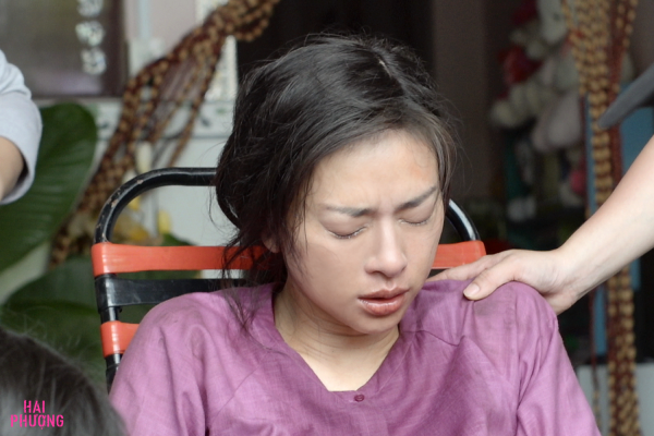 Ngô Thanh Vân bị nứt xương đầu gối vì tự đóng cảnh hành động
