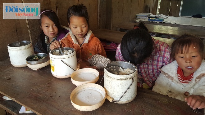 những đứa trẻ mang hai bộ phận sinh dục ở Ký Thì, Hà Giang