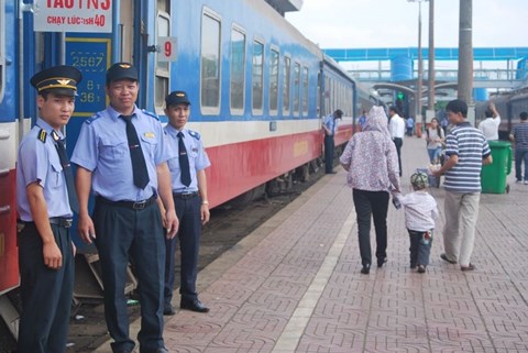 Bác sĩ nam khoa: Tinh hoàn ẩn không được lái tàu, thật buồn cười!