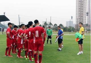 HLV Hoàng Anh Tuấn nhận định bất ngờ về lứa U19 hiện tại