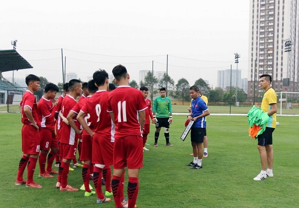 HLV Hoàng Anh Tuấn nhận định bất ngờ về lứa U19 hiện tại