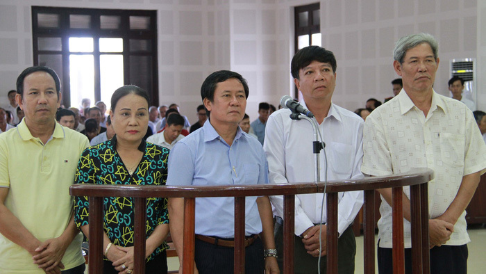 Cựu trung tướng Phan Văn Vĩnh và vụ án gỗ lậu chưa hồi kết