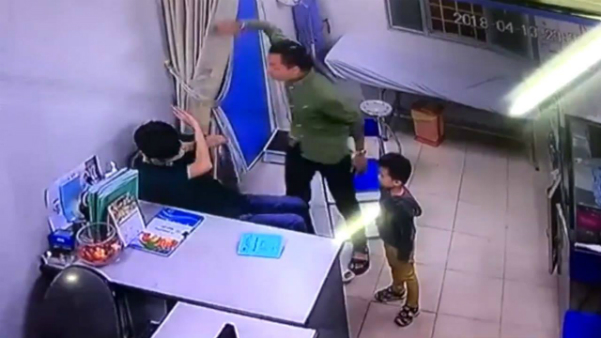 Bác sĩ Bệnh viện Xanh Pôn bị đánh: 'Hành hung bác sĩ giữa Thủ đô mà không bị xử lý là sao'