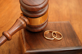 Chồng đau đớn kiện vợ ra tòa vì phát hiện vô sinh mà vẫn có 9 đứa con