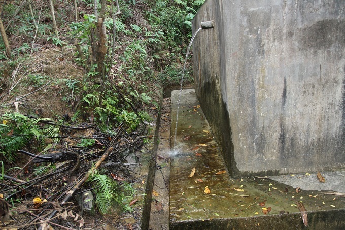 Đột nhập nơi cung cấp nguồn nước sạch được dùng để rửa chuồng lợn15