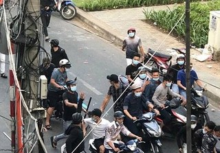 Vụ 30 thanh niên cầm mã tấu hỗn chiến ở Sài Gòn: Tạm giữ 5 giang hồ quê Hải Phòng