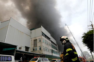 Cháy lớn nhà máy tại Đài Loan, nơi nhiều lao động Việt đang làm việc