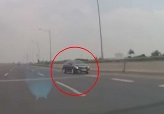 Lại xuất hiện clip ô tô di chuyển ngược chiều trên cao tốc Hà Nội – Hải Phòng