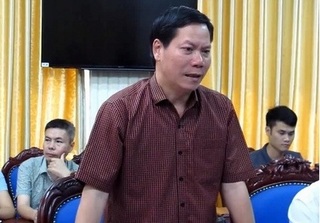 Vụ chạy thận 8 người tử vong: Nguyên Giám đốc BVĐK Hòa Bình đã xuất cảnh