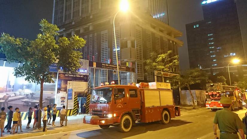 Hà Nội: Cháy lớn ở tòa nhà MB Grand Tower trên đường Lê Văn Lương2