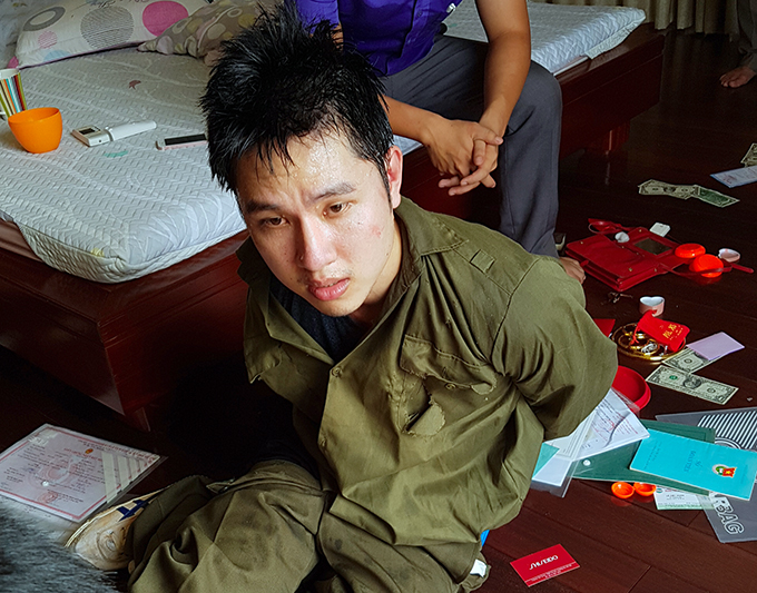 Ly kỳ tên cướp xông vào nhà khống chế 4 người ở Hà Tĩnh 