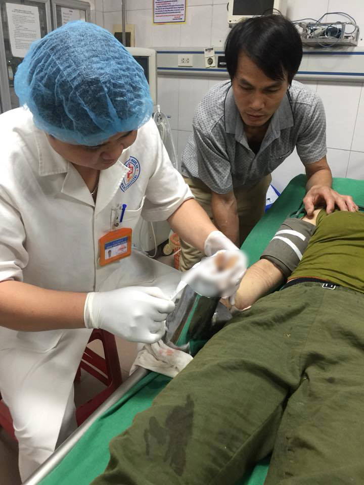 người phụ nữ mất cả bàn tay vì máy xay thịt ở Nghệ An