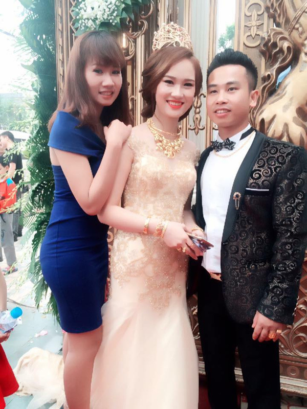 Đám cưới siêu khủng ở Nam Định rước dâu bằng máy bay5